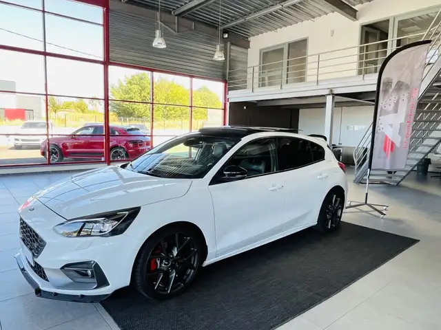 Ford Focus ST 2,3 280 TOIT PANORAMIQUE OUVRANT GPS CAMERA REGULATEUR LIMITEUR KEYLESS APPLE CARPLAY FULL
