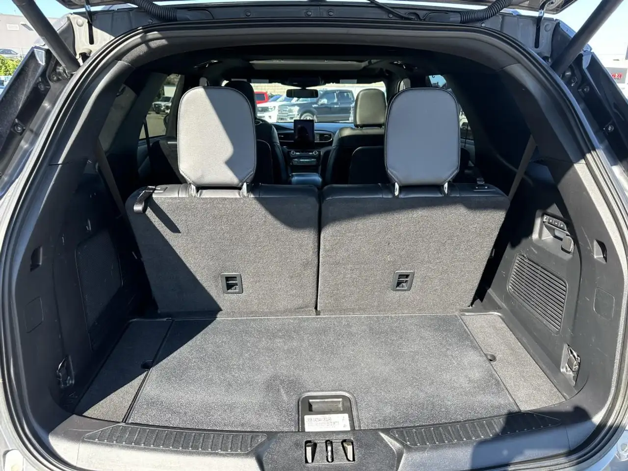 Ford Explorer photo Ford Explorer