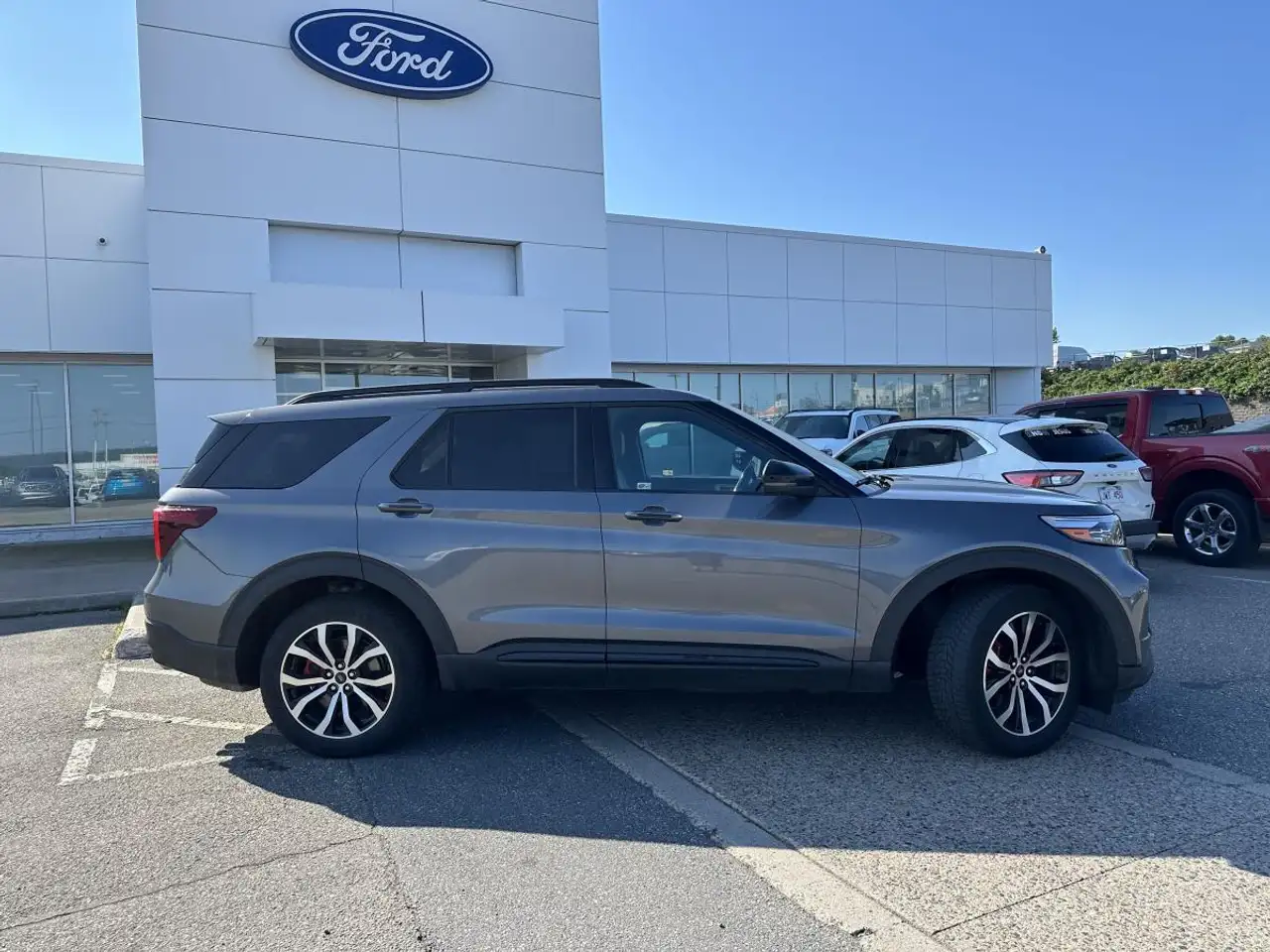Ford Explorer photo Ford Explorer