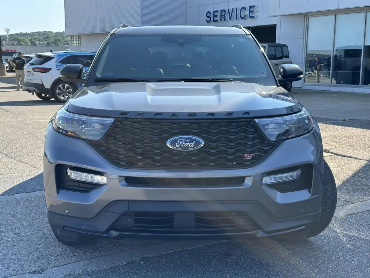 Ford Explorer photo Ford Explorer
