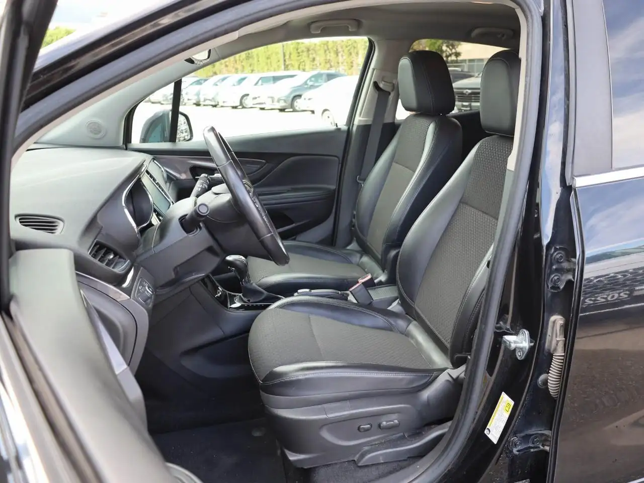 Buick Encore снимка Buick Encore