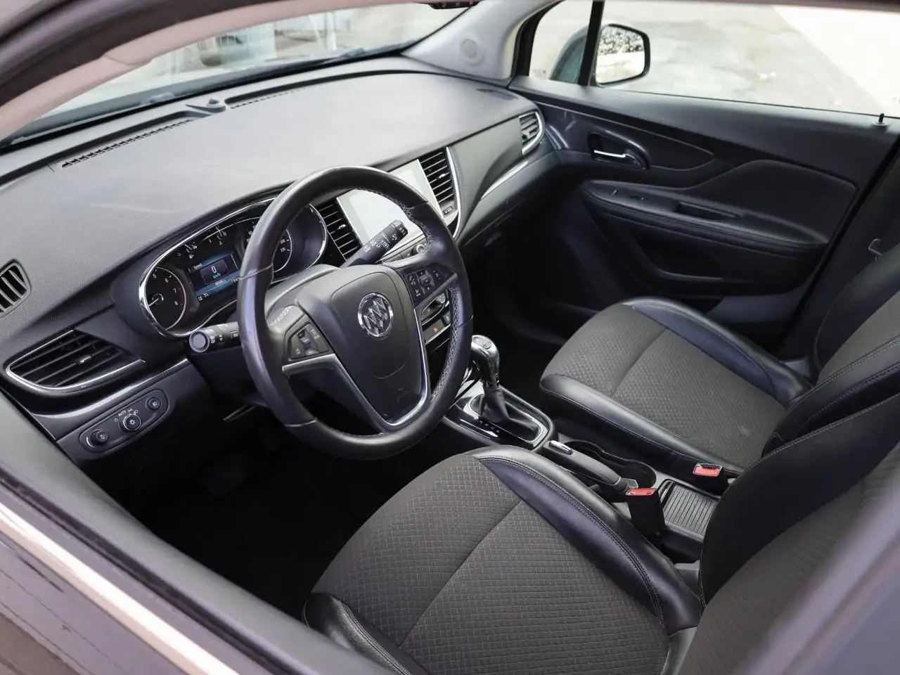 Buick Encore снимка Buick Encore