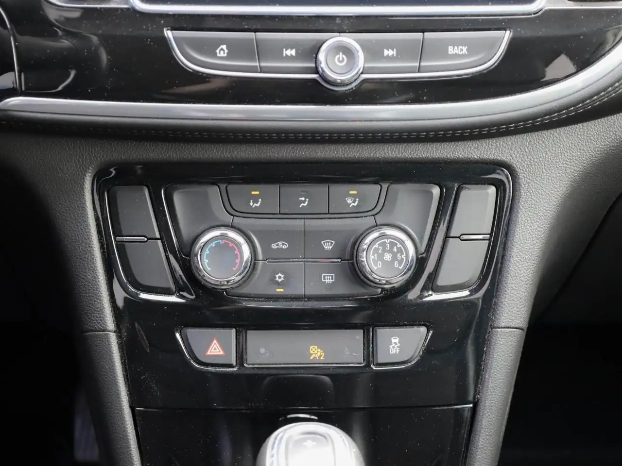 Buick Encore снимка Buick Encore