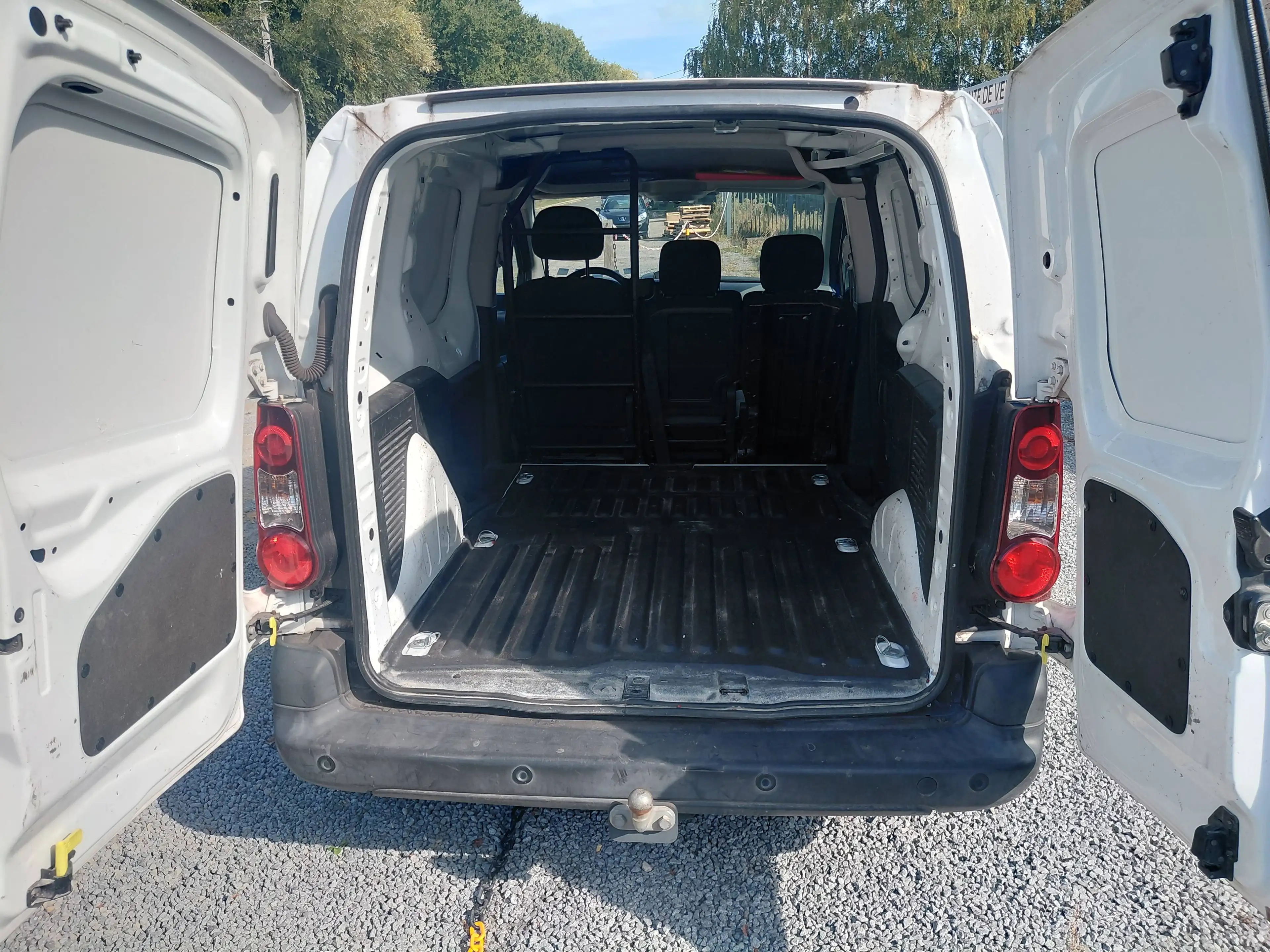 Peugeot Partner Partner 1.6i L1H1 Premium 120 CU /VNL — photo 10