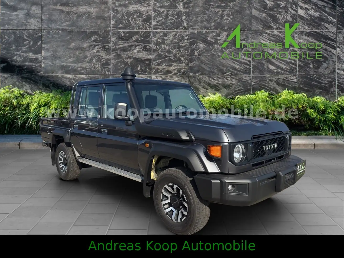 Toyota Land Cruiser GRJ 79 DC LX Automatik SOFORT Grijs - 2