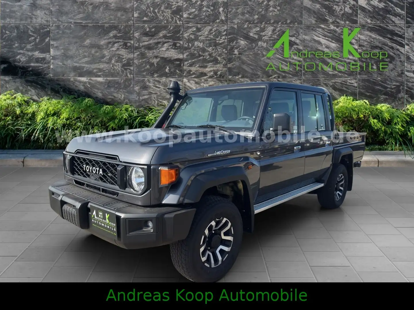 Toyota Land Cruiser GRJ 79 DC LX Automatik SOFORT Grijs - 1