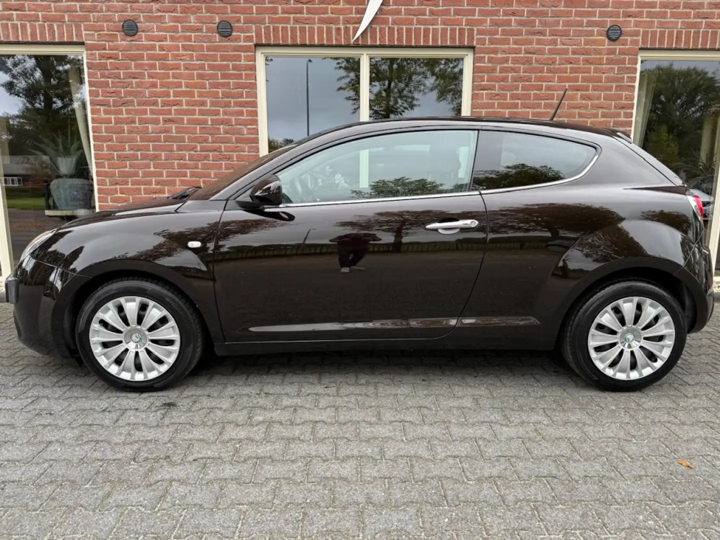 Alfa Romeo MiTo 0.9 T. Air Exclusive DNA / LEER / TREKHAAK / CLIMA Noir - 2