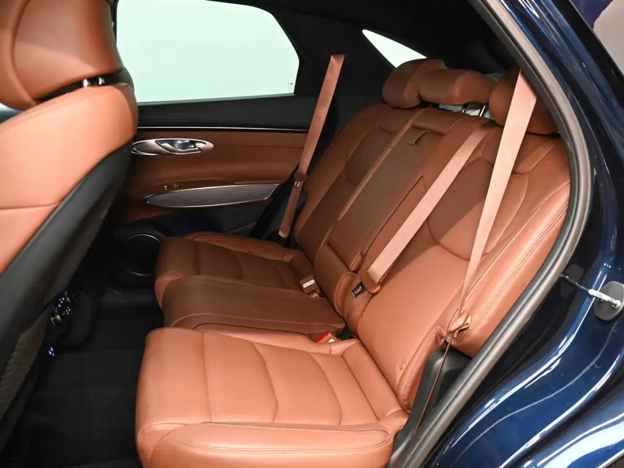 Genesis GV70 снимка Genesis GV70