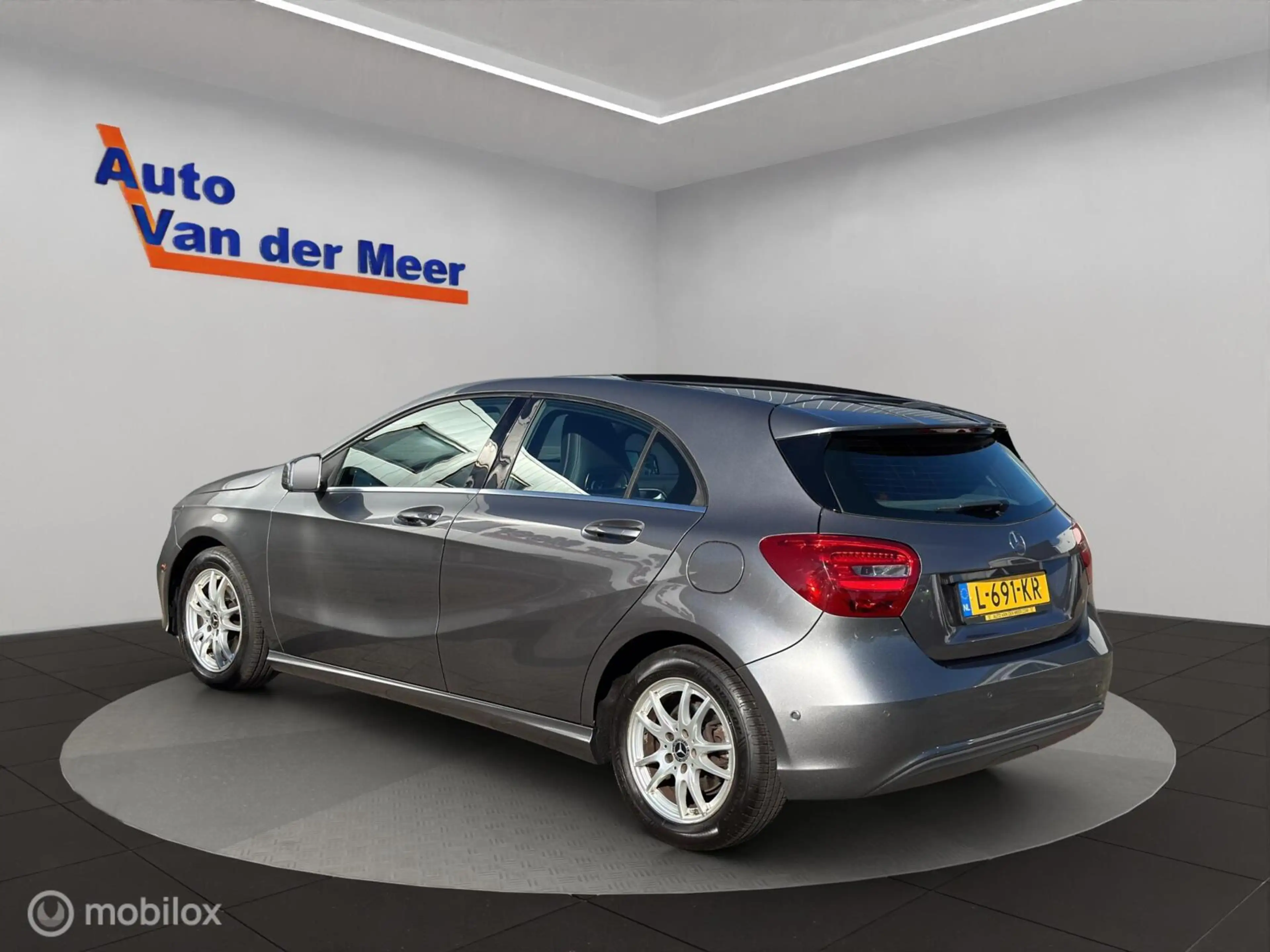 Mercedes-Benz A 180 Prestige — photo 3