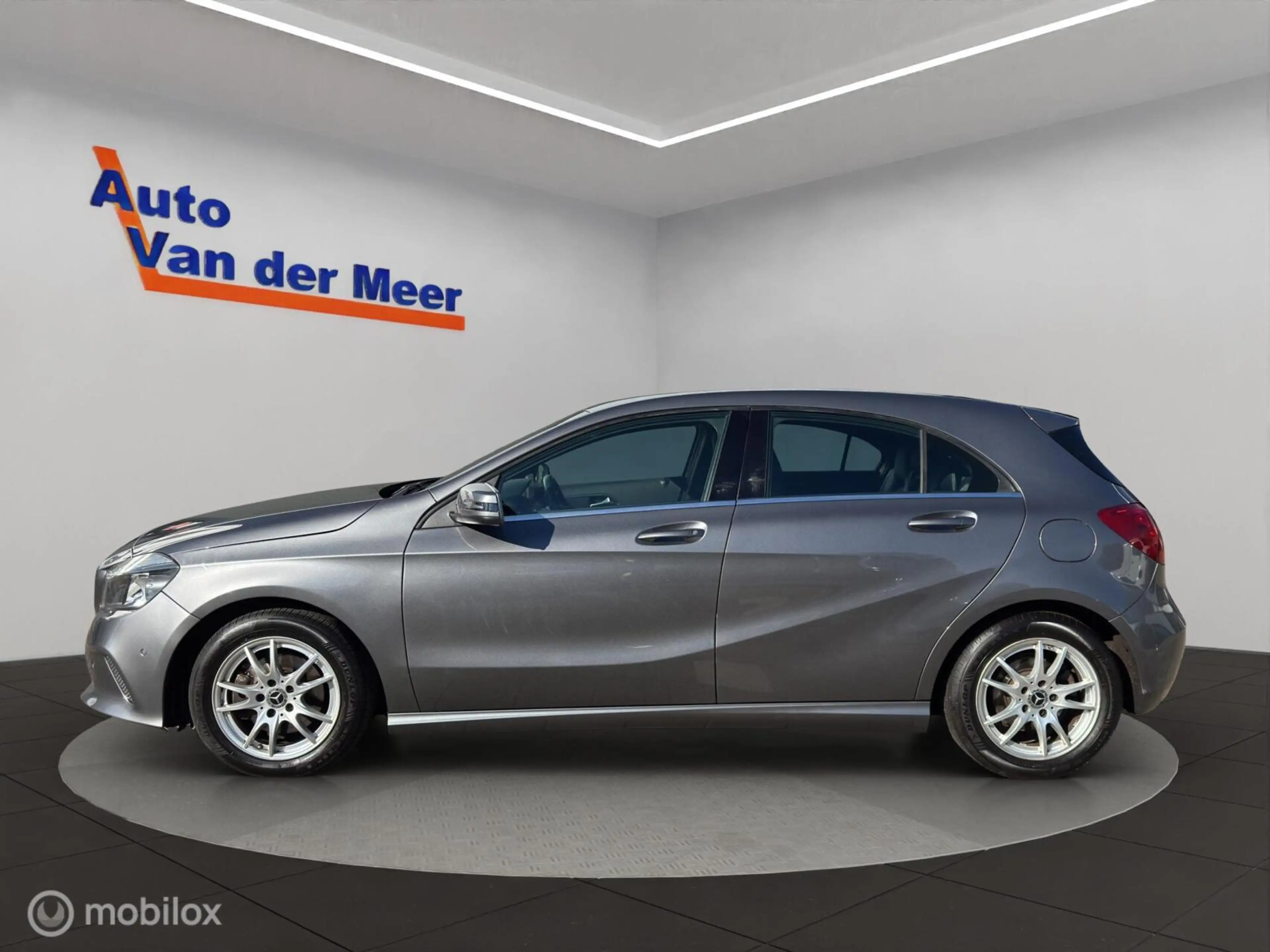 Mercedes-Benz A 180 Prestige — photo 9
