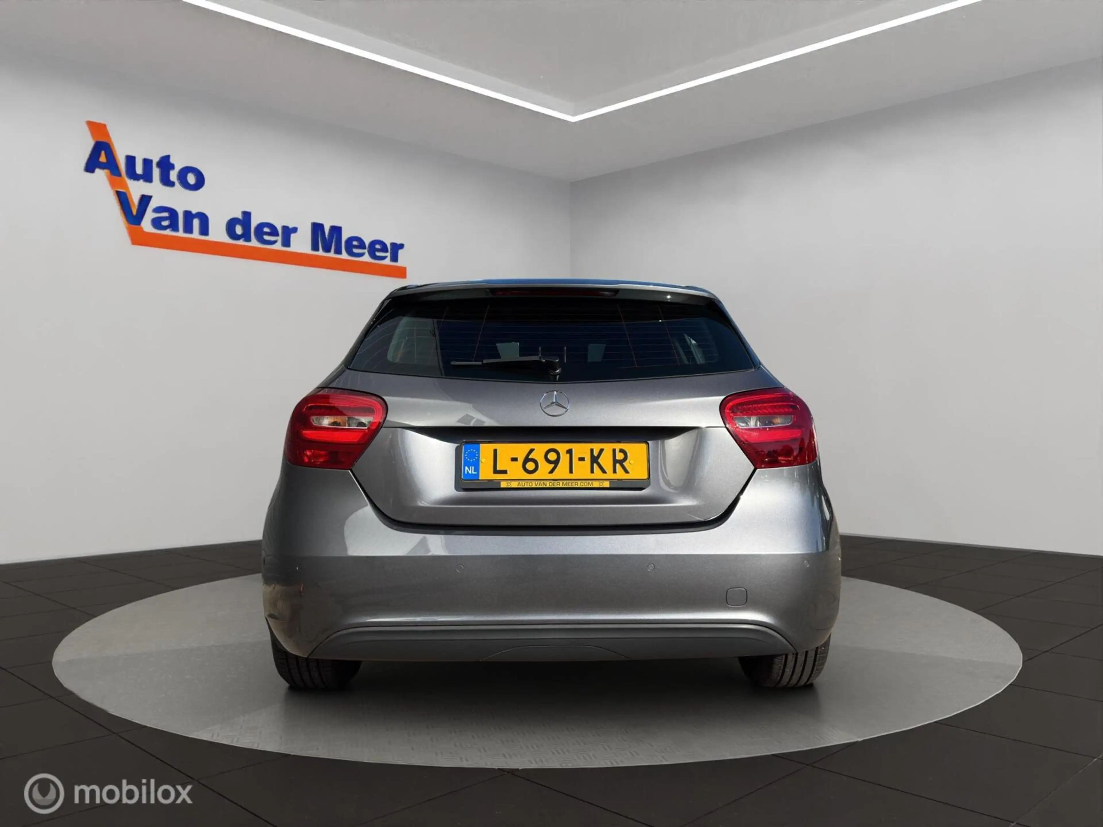 Mercedes-Benz A 180 Prestige — photo 10