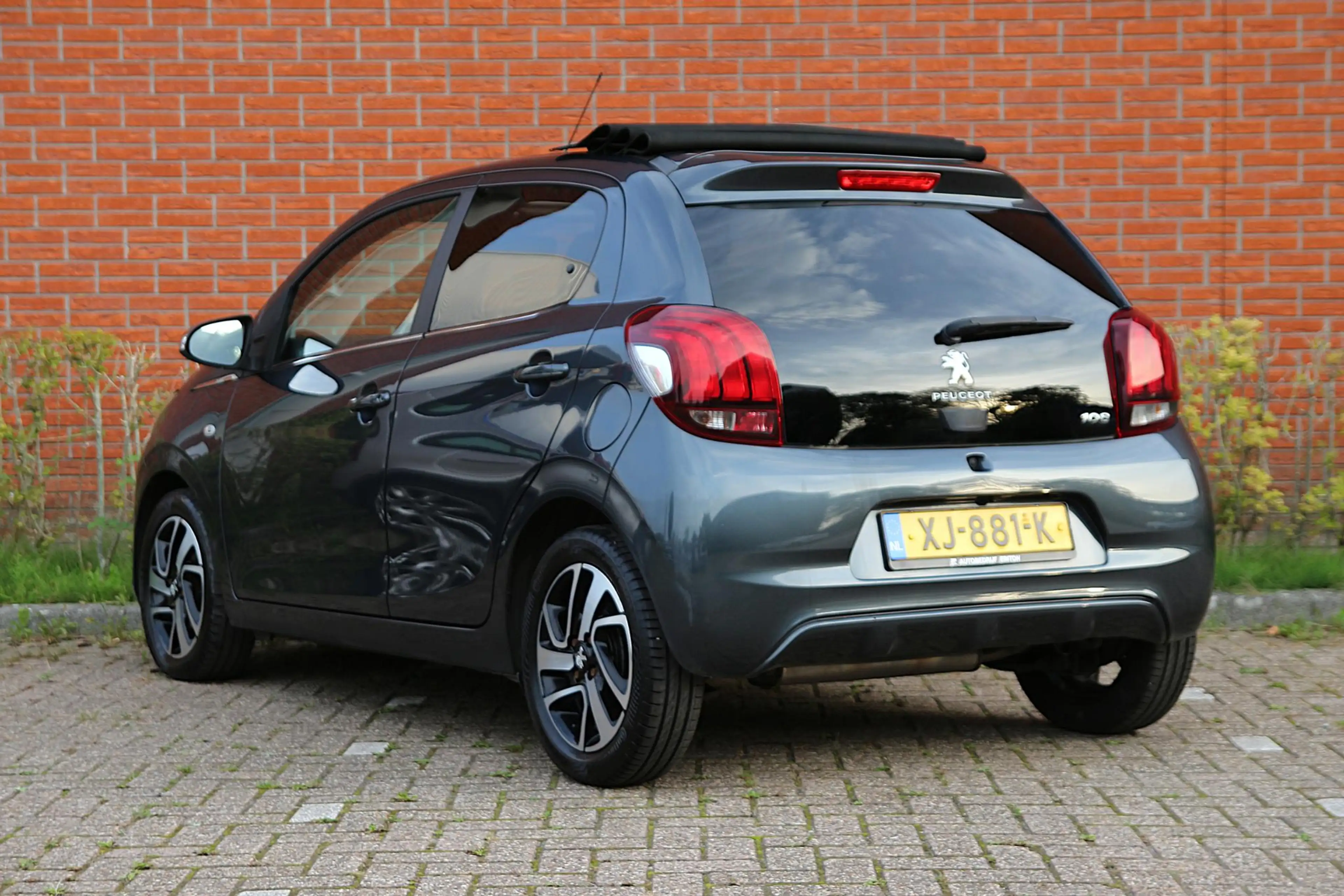 Peugeot 108 1.0 e-VTi 72pk Allure TOP! | NL-auto | Automaat! | — photo 2