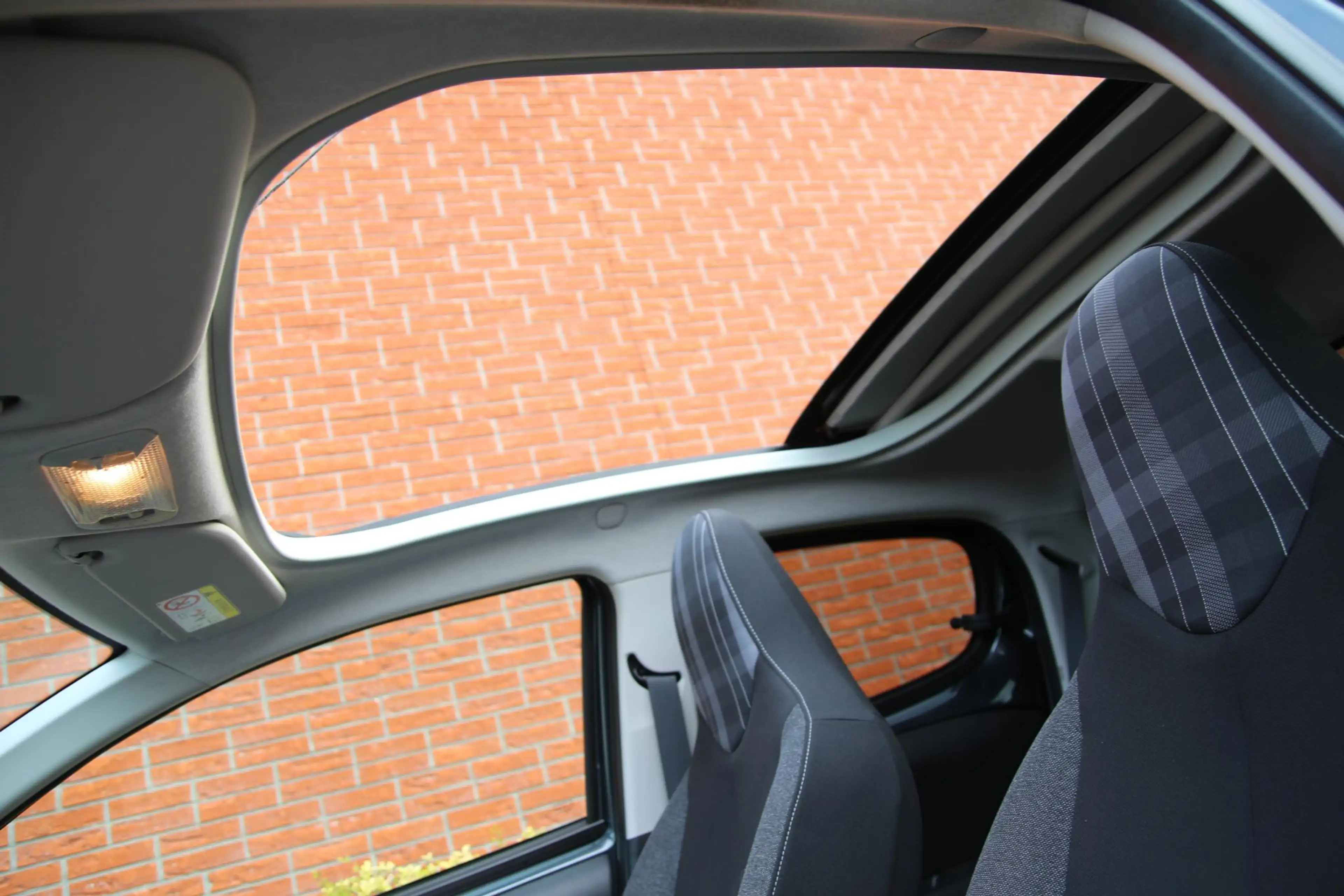 Peugeot 108 1.0 e-VTi 72pk Allure TOP! | NL-auto | Automaat! | — photo 6