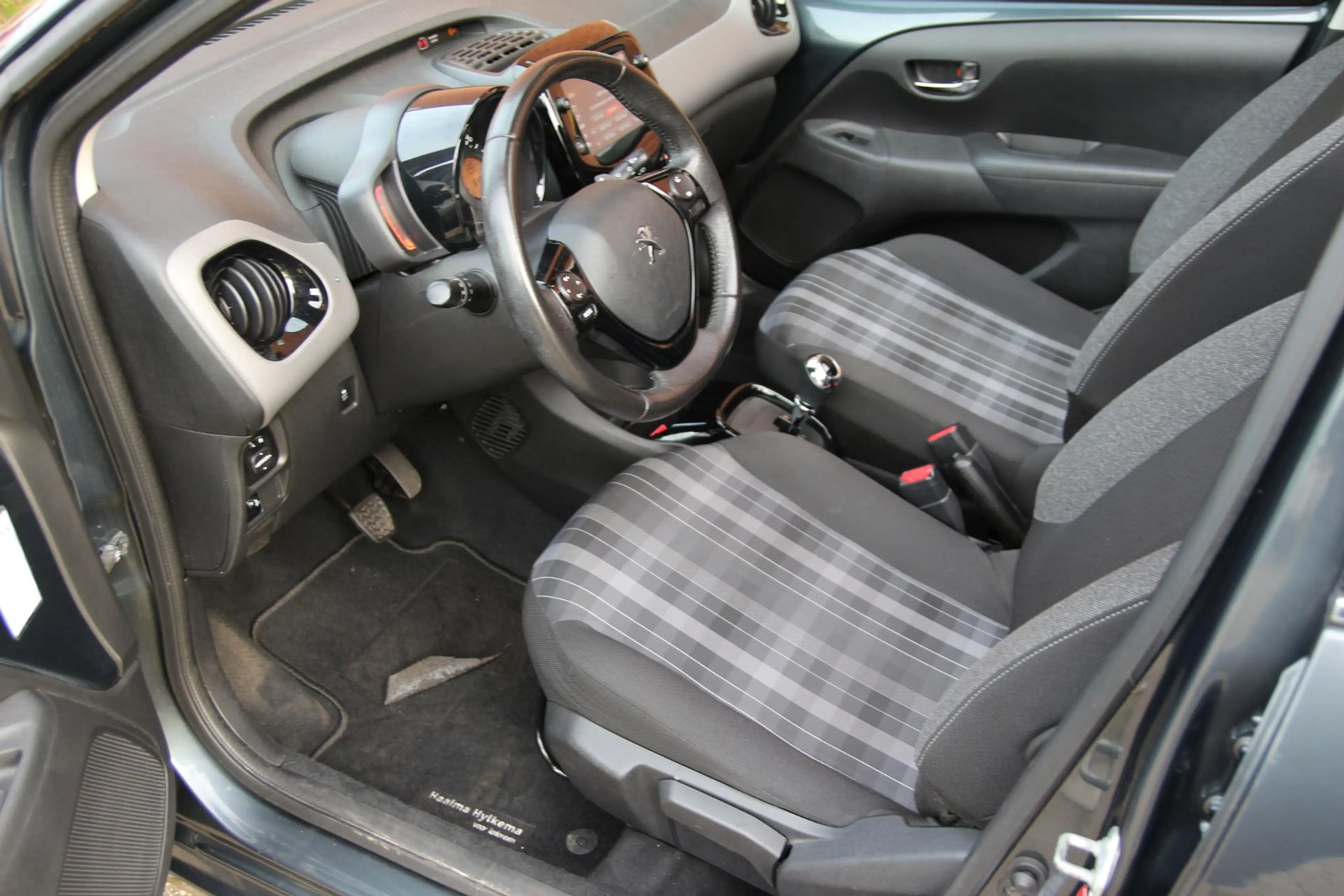 Peugeot 108 1.0 e-VTi 72pk Allure TOP! | NL-auto | Automaat! | — photo 3