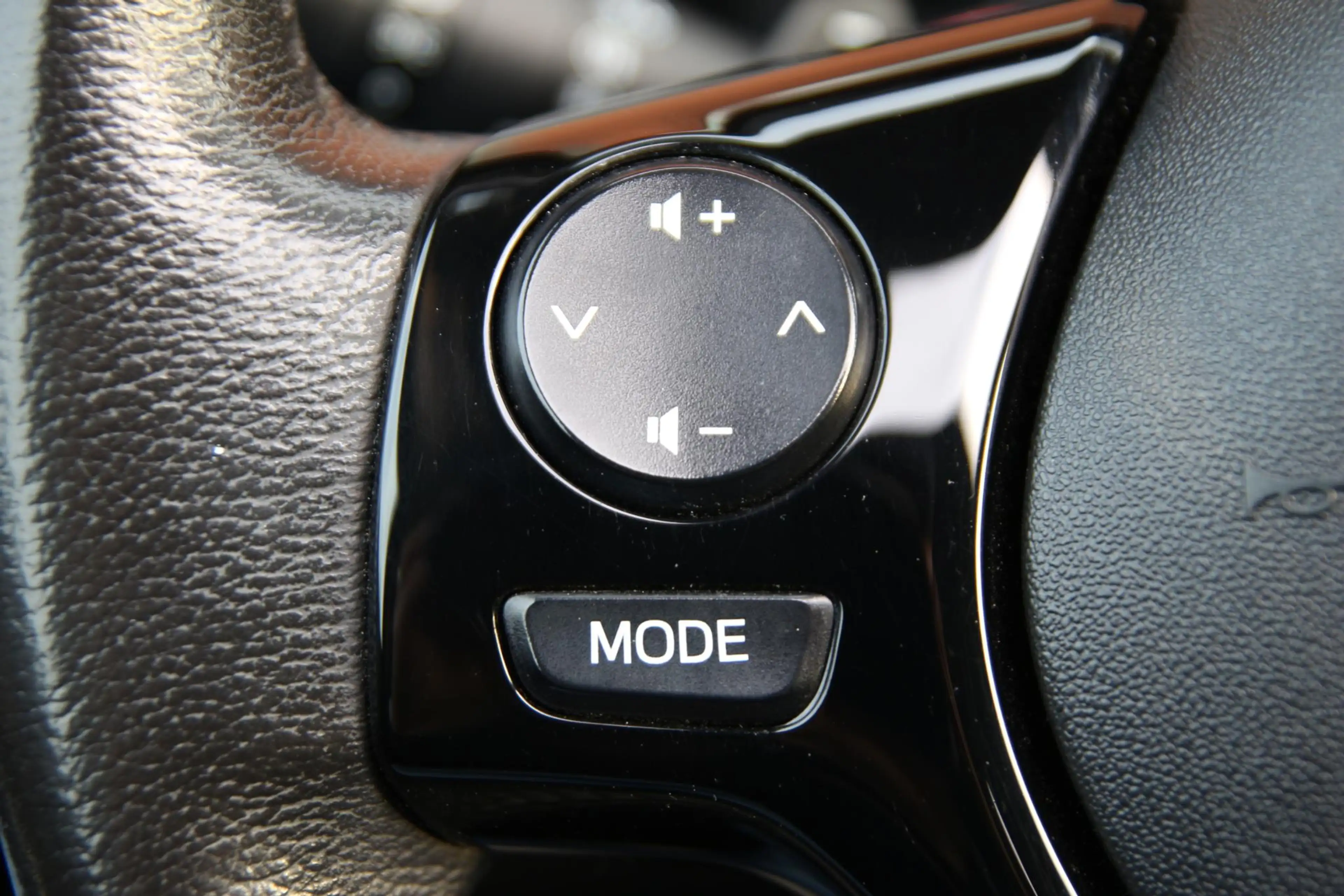 Peugeot 108 1.0 e-VTi 72pk Allure TOP! | NL-auto | Automaat! | — photo 15