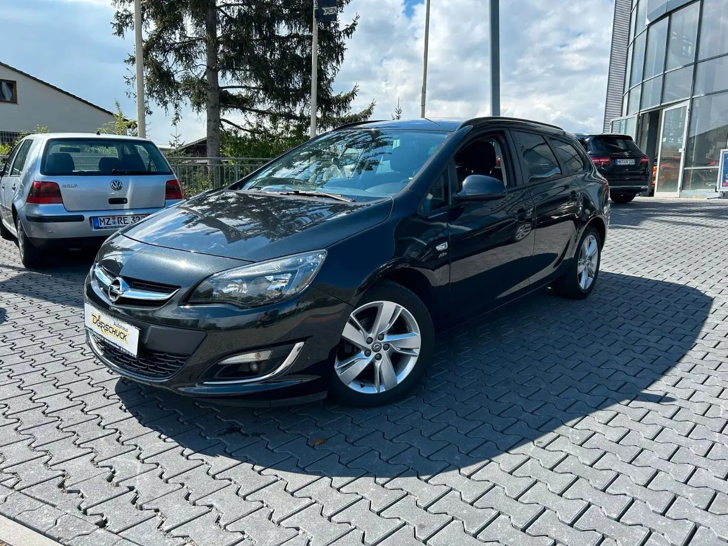 Opel Astra J Sports Tourer Active Sitzh. Klimaaut. - 1