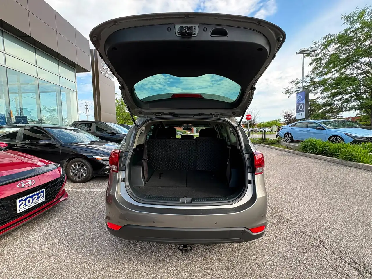 Kia Rondo снимка Kia Rondo