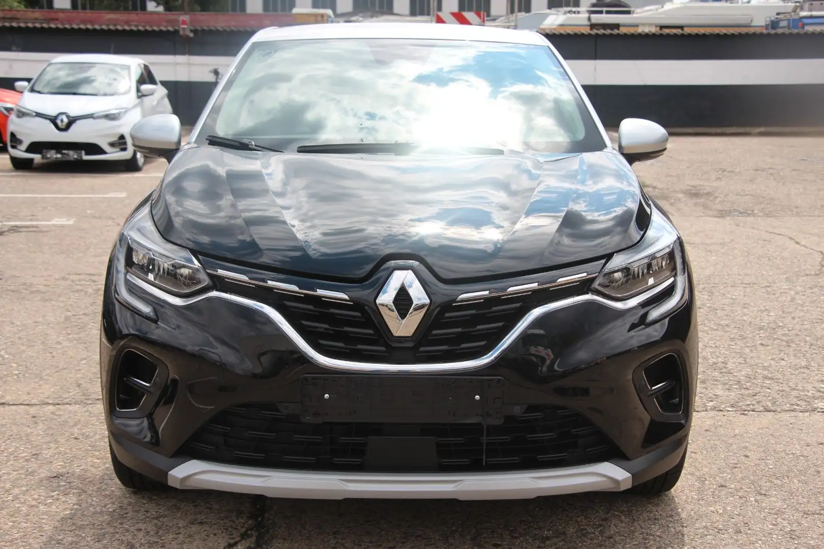 Renault Captur 1.6 E-TECH Plug-in  Hybrid/ 65954 Schwarz - 2