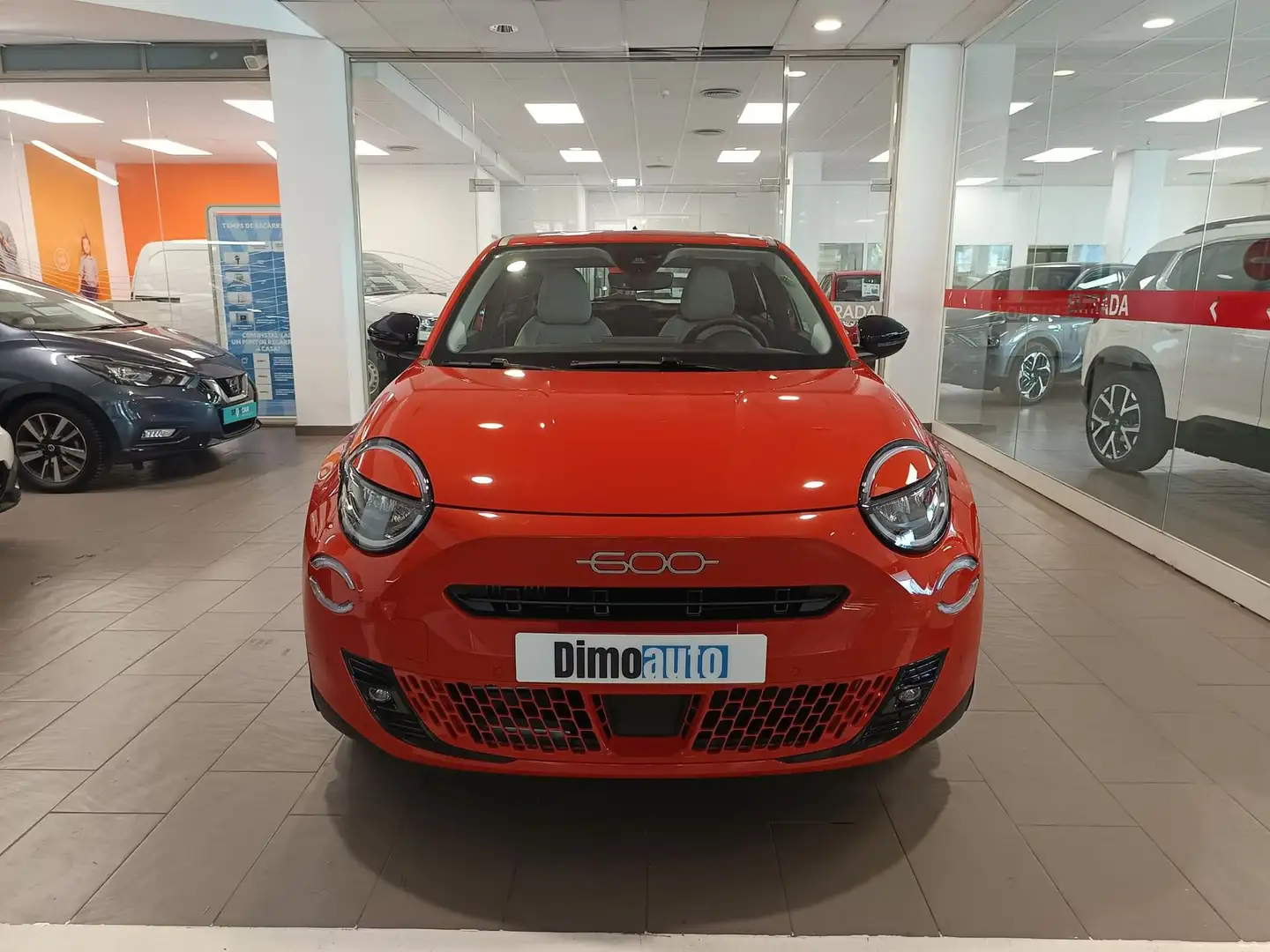 Fiat 600 MHEV 1.2 74kW (100CV) DDCT Naranja - 2