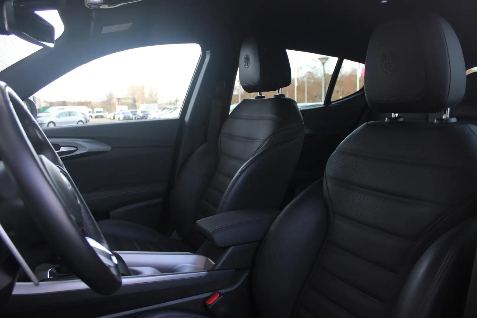 Alfa Romeo Tonale 1.5T 160PK Hybrid VELOCE | PREMIUM PACK: LEDEREN B Gris - 2