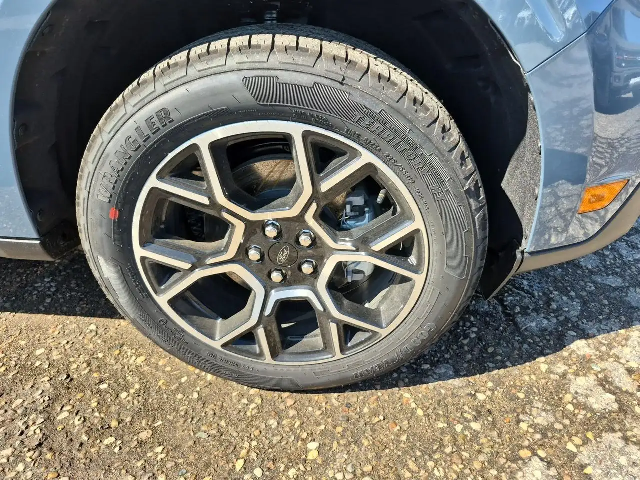 Ford Maverick снимка Ford Maverick