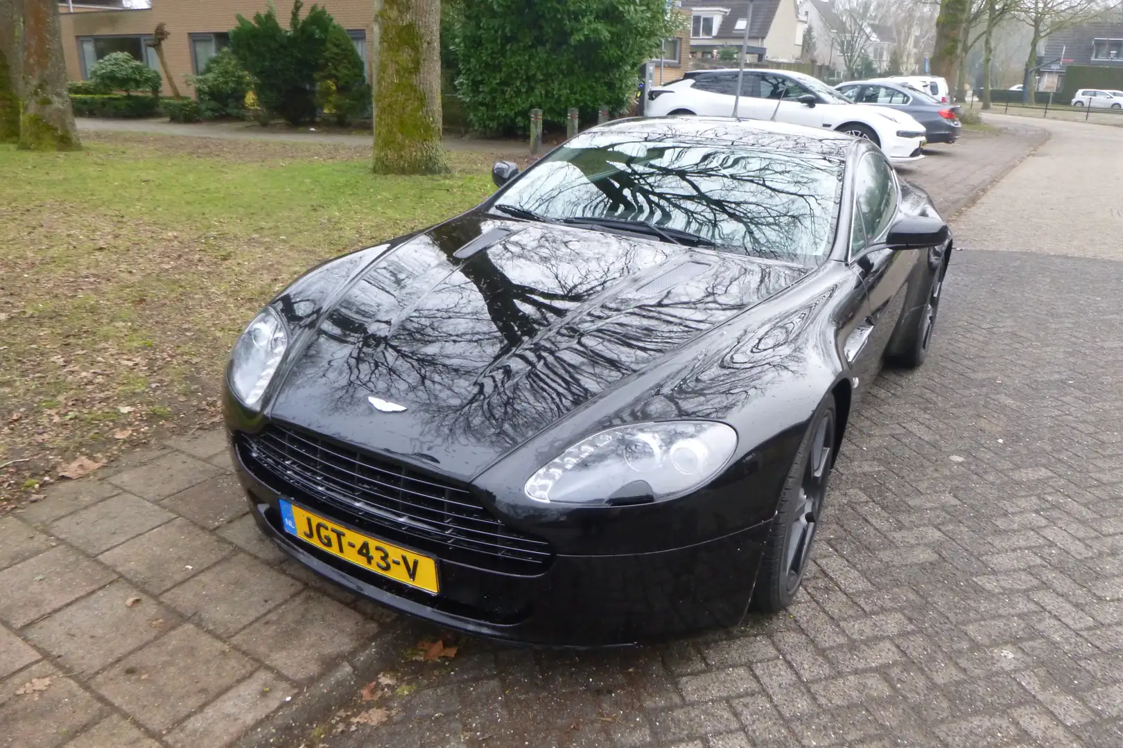 Aston Martin Virage Virage 4.3 V8 Schwarz - 2