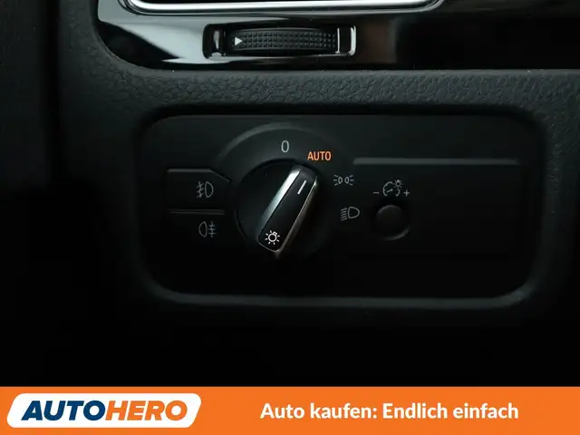 Volkswagen Touareg view 28