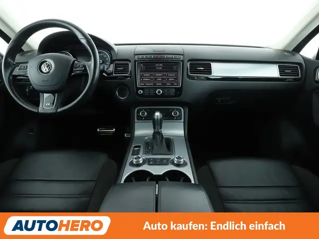 Volkswagen Touareg view 12