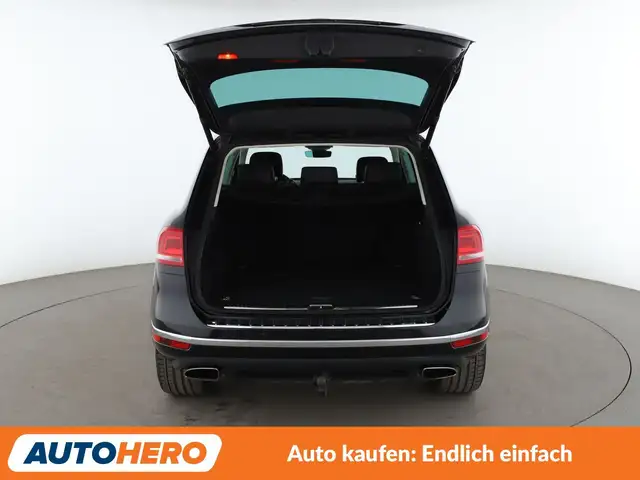 Volkswagen Touareg view 16