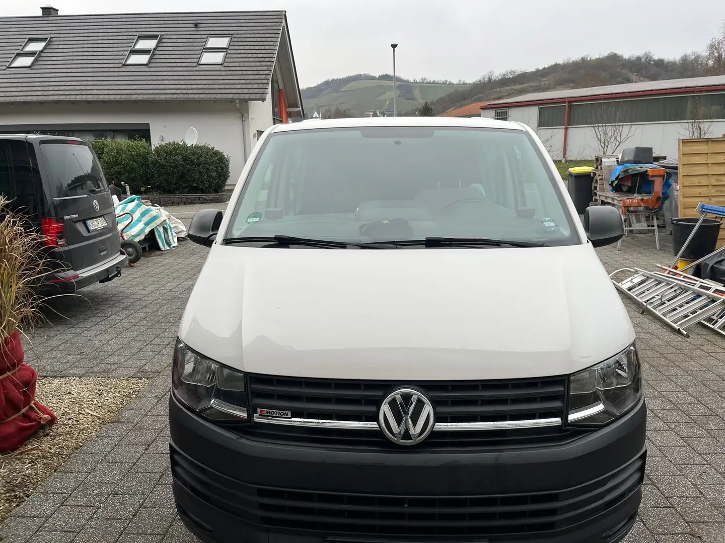 Volkswagen T6 Kombi Kastenwagen Weiß - 1