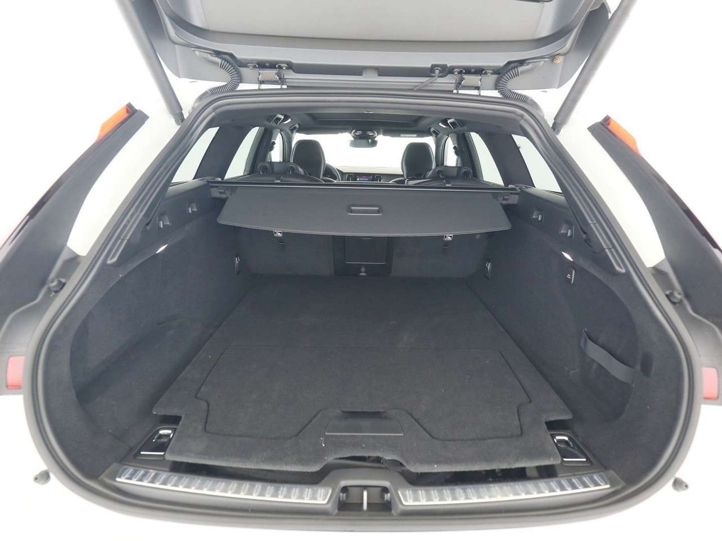 Volvo V90 B4 Plus -  - Joinsteer - #4