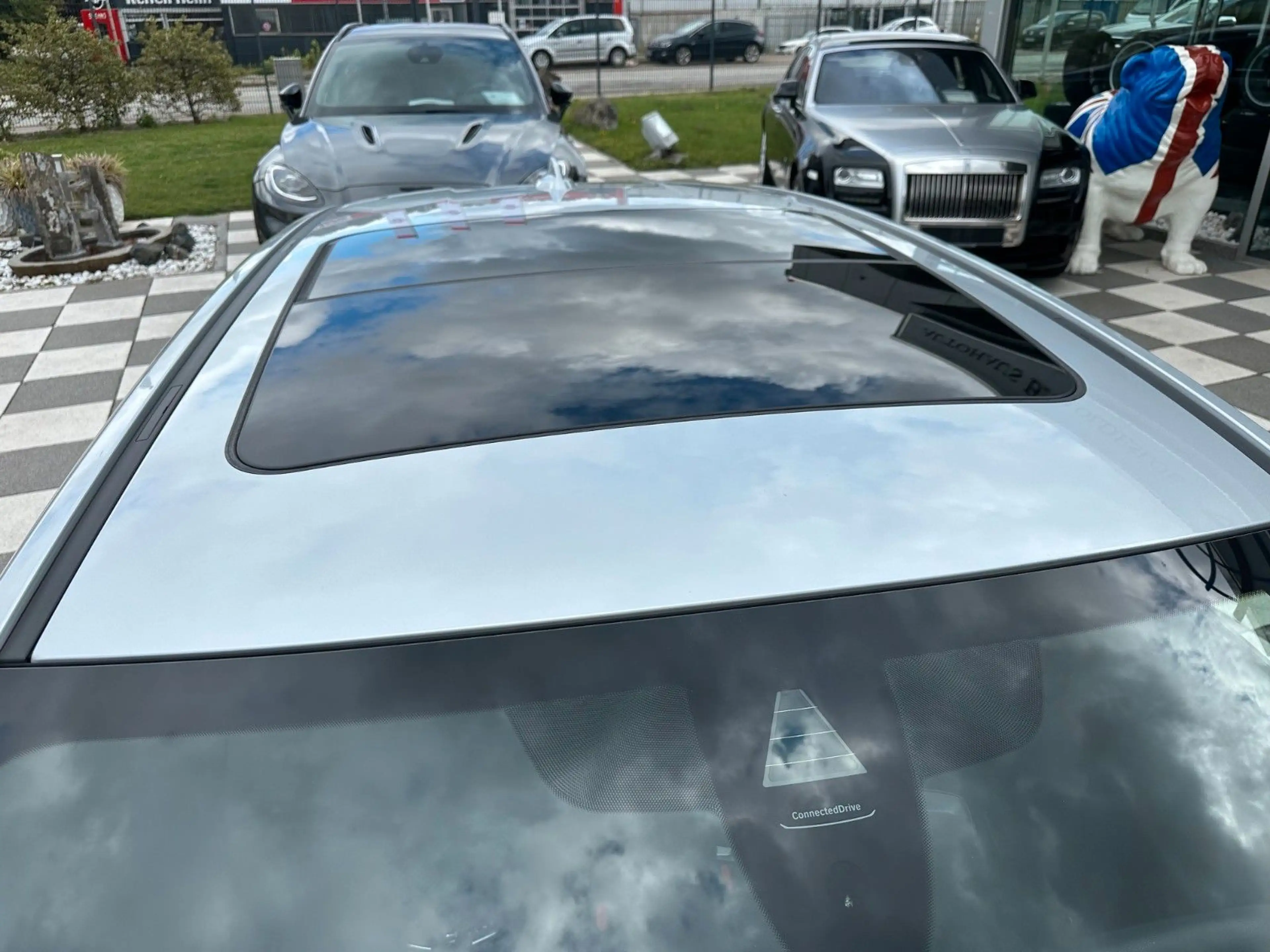 BMW 118 i Advantage,Navi,Ganzjahresr,1.Hand,Scheckh — photo 9