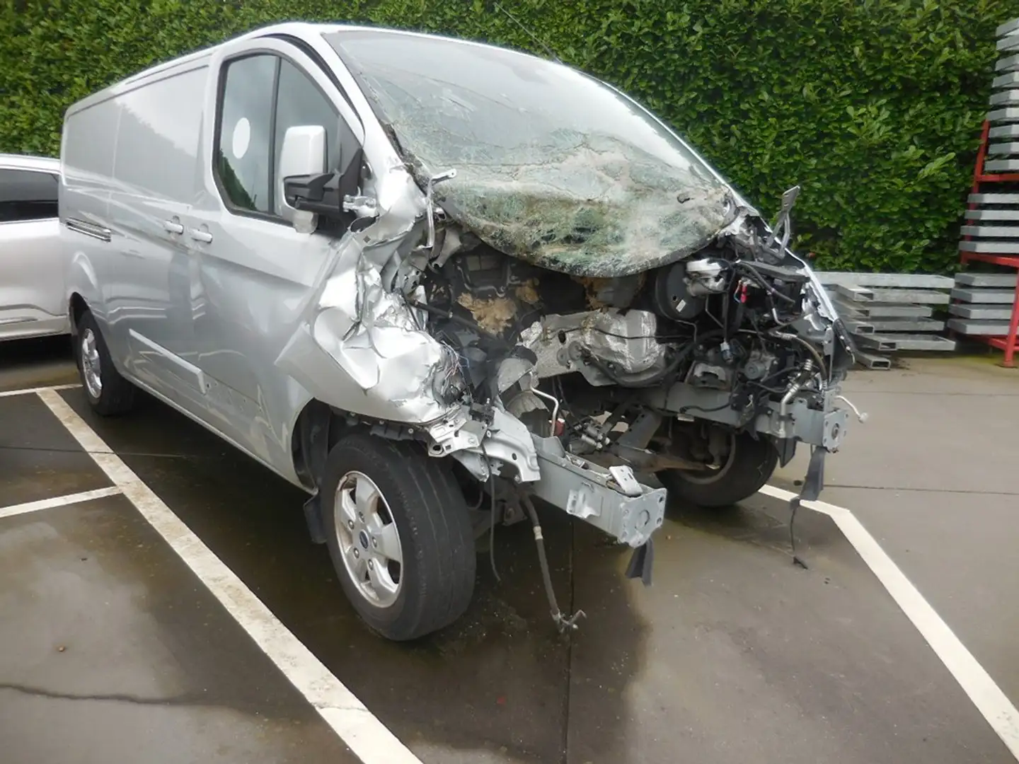 Ford Transit Custom SCHADEWAGEN-BESTEMD VOOR ONDERDELEN Argent - 2