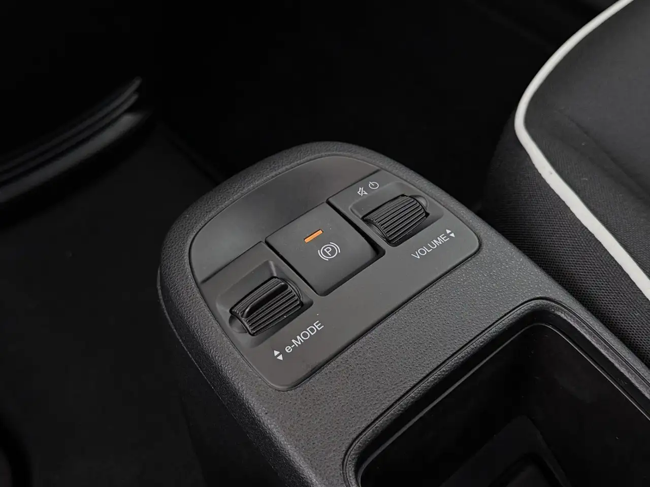 Fiat 500 E 24kWh Aut TEMPOMAT KLIMA RADIO, миниатюра 17
