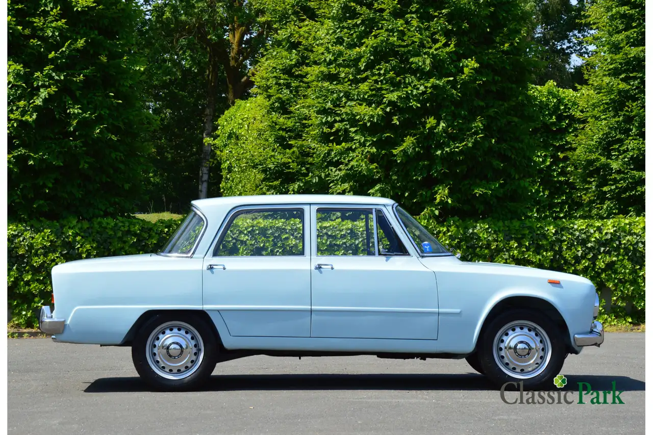 Alfa Romeo Giulia 1300, foto 6