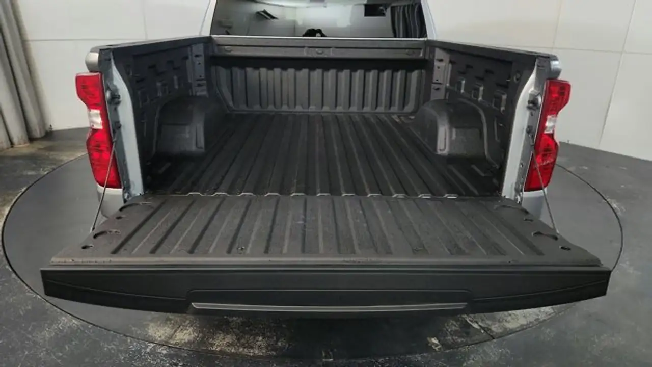 Chevrolet Silverado 1500 снимка Chevrolet Silverado 1500