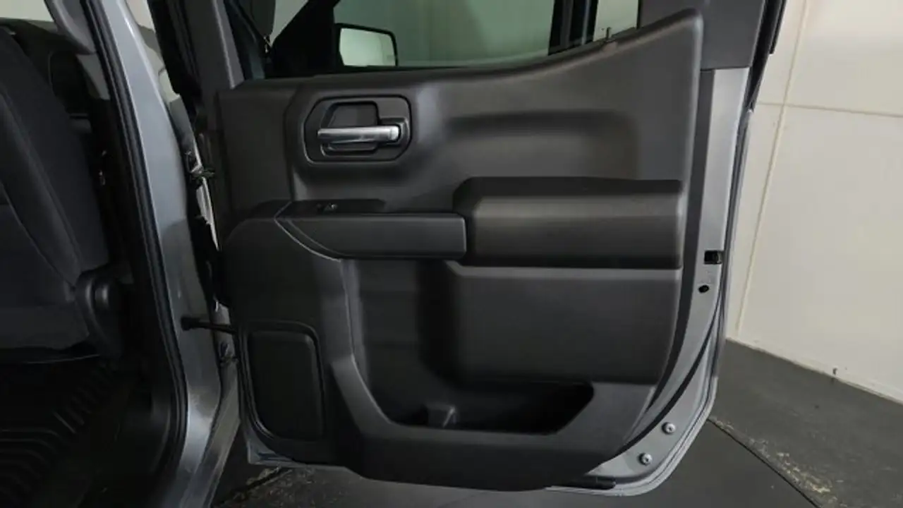 Chevrolet Silverado 1500 снимка Chevrolet Silverado 1500