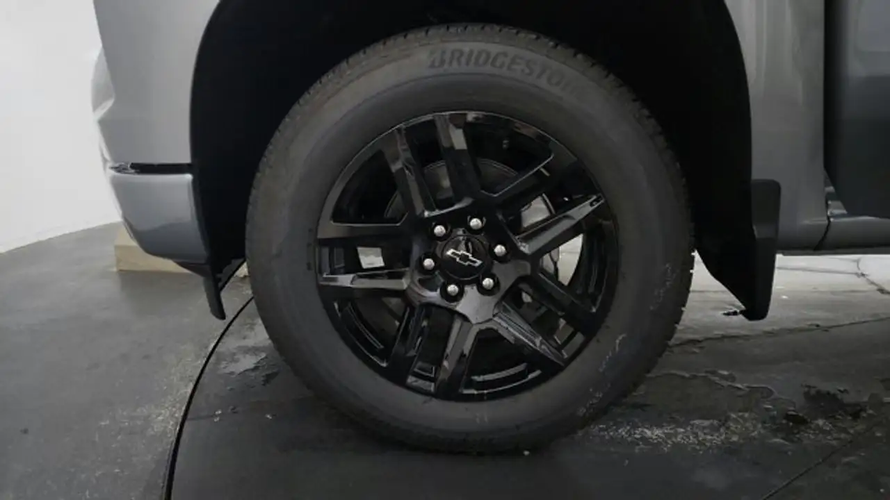 Chevrolet Silverado 1500 снимка Chevrolet Silverado 1500