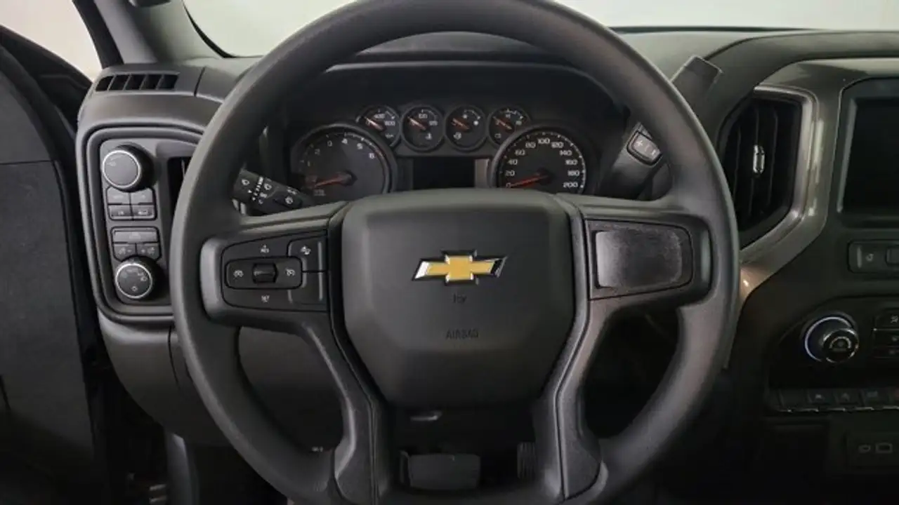 Chevrolet Silverado 1500 снимка Chevrolet Silverado 1500