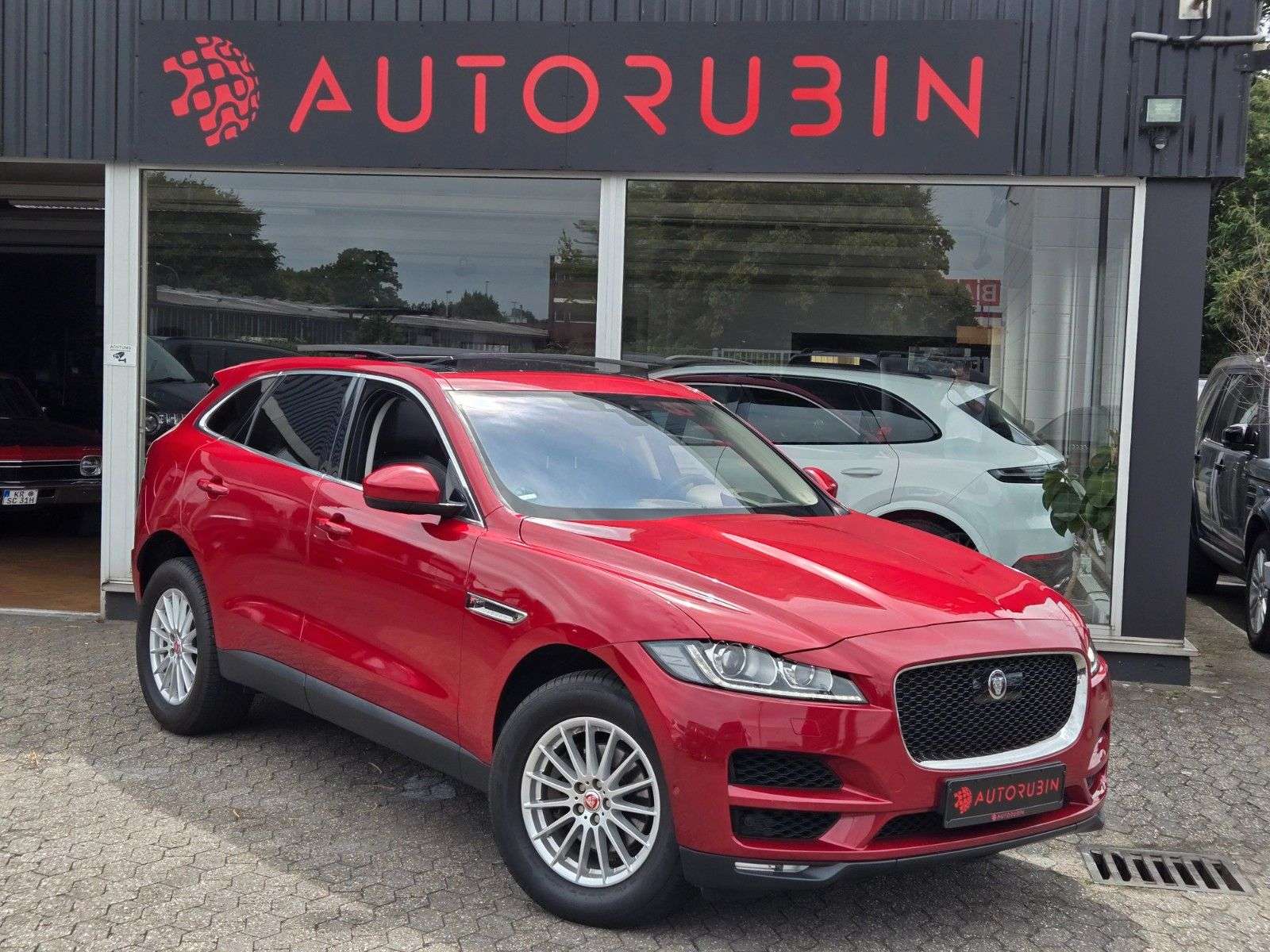 Second hand Jaguar F-Pace 2.0