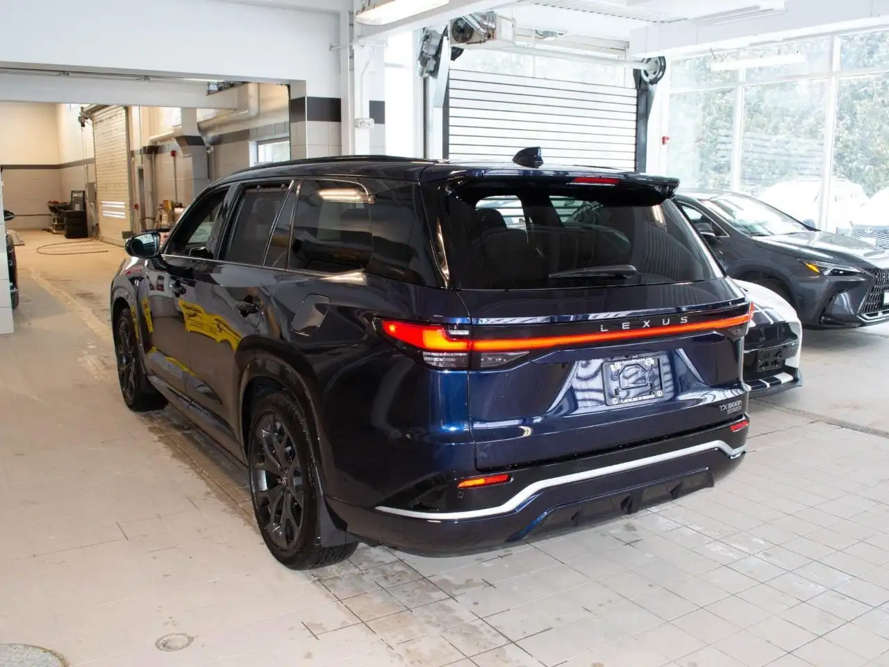 Lexus TX снимка Lexus TX