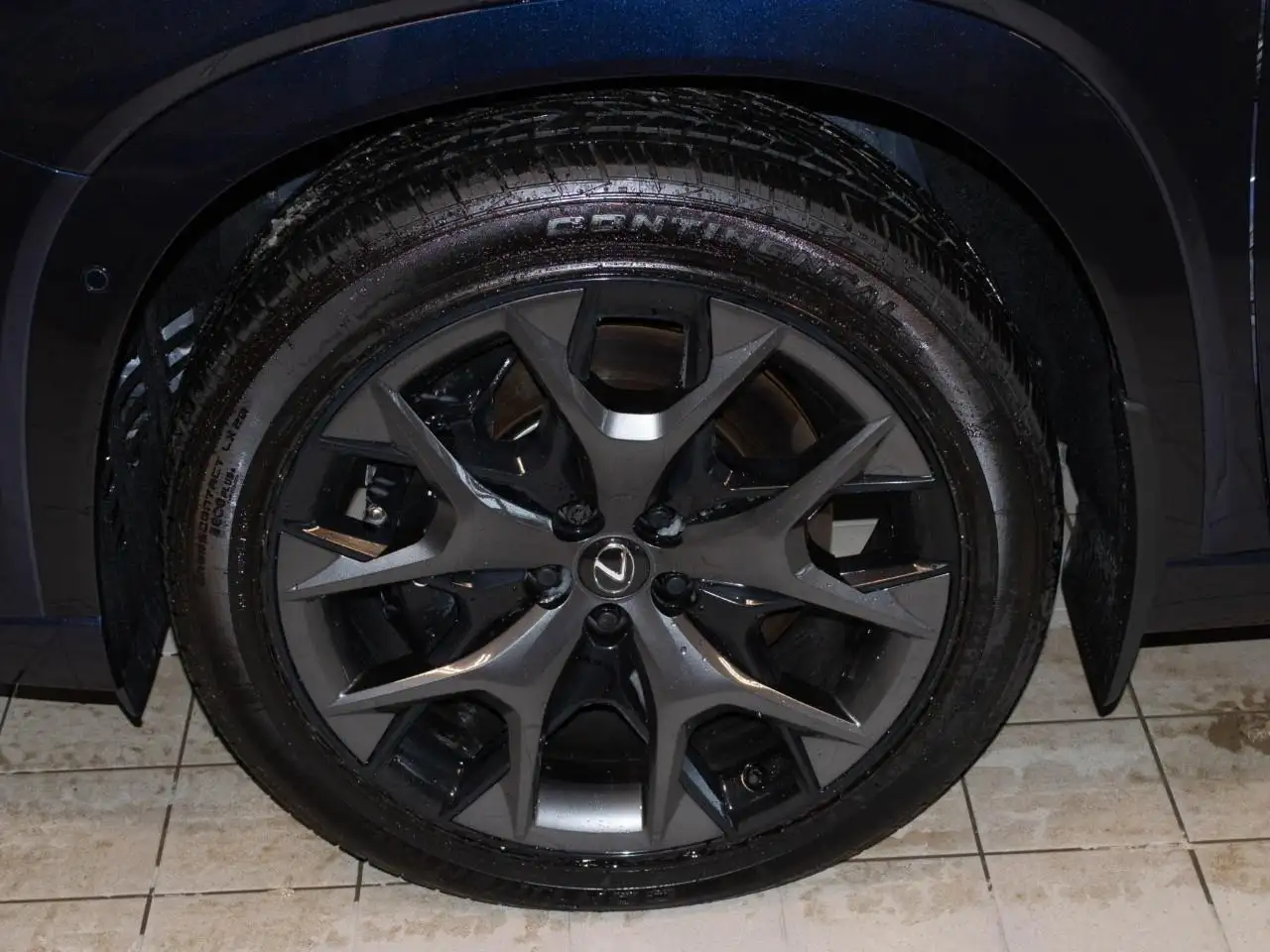 Lexus TX снимка Lexus TX