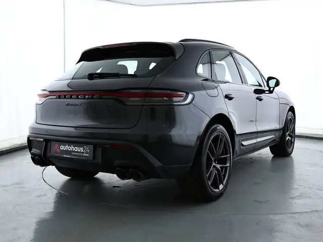 Porsche Macan view 5