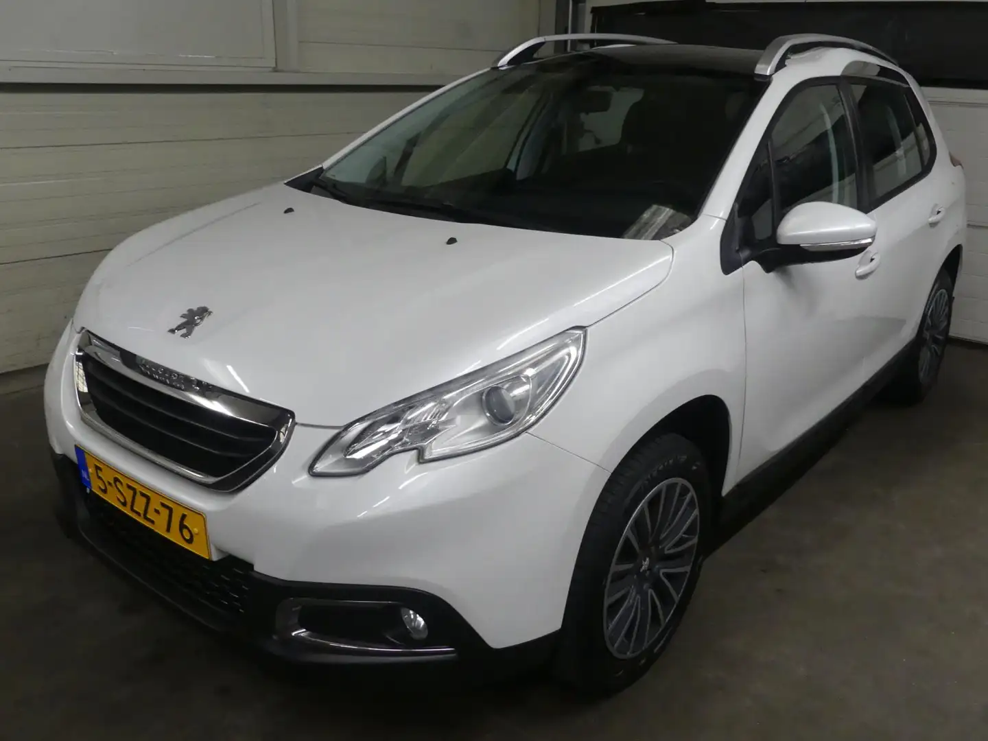 Peugeot 2008 1.2 VTi Active Pack Premium - Panoramadak - Naviga Weiß - 1