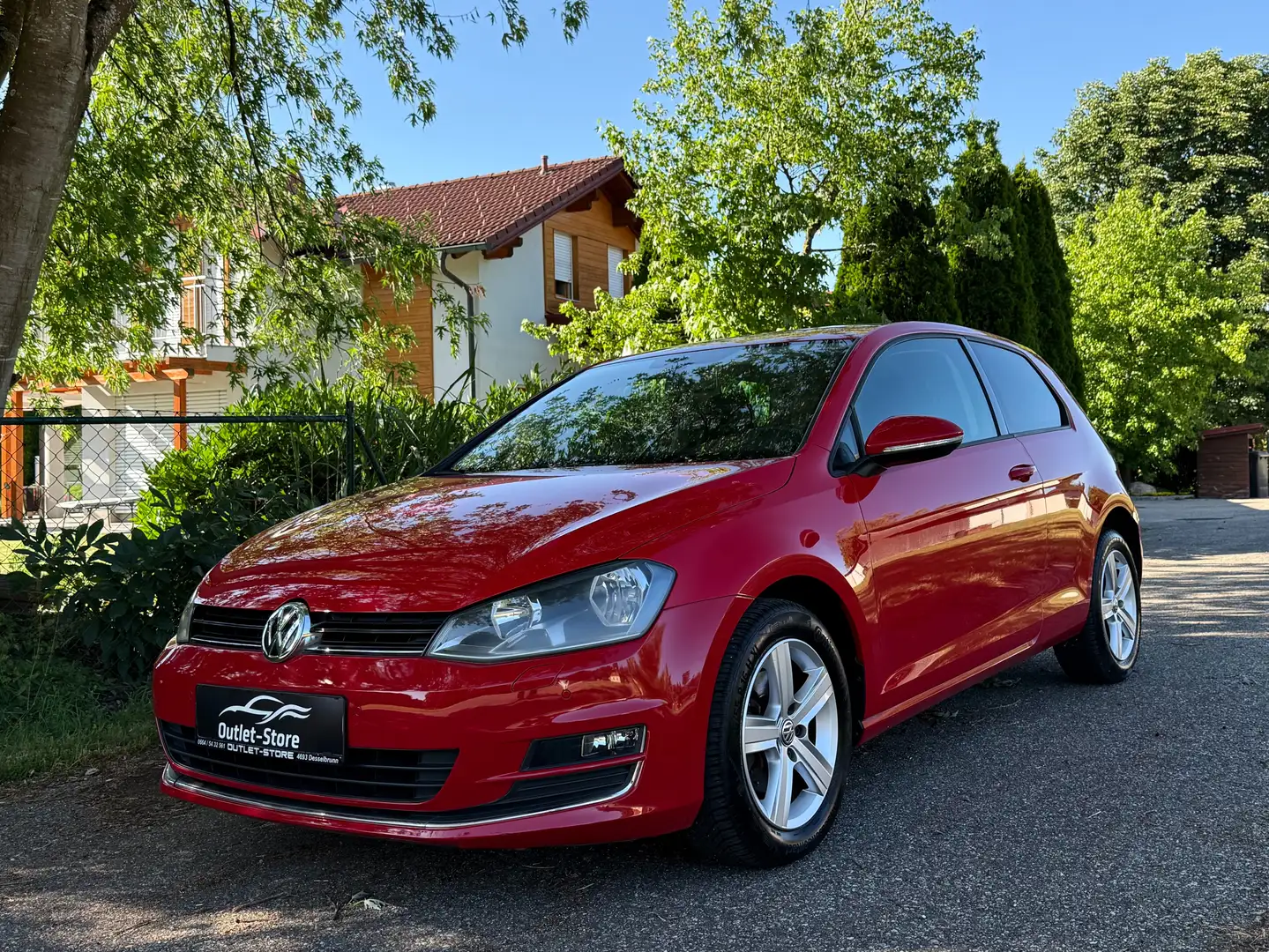 Volkswagen Golf Highline BMT TDI DSG*Leder*Navi*SHZ*Neuwertig* Rot - 1