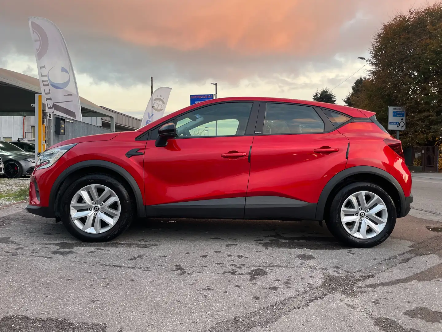 Renault Captur Captur II 2019 1.6 E-Tech hybrid Zen 145cv auto Rosso - 2