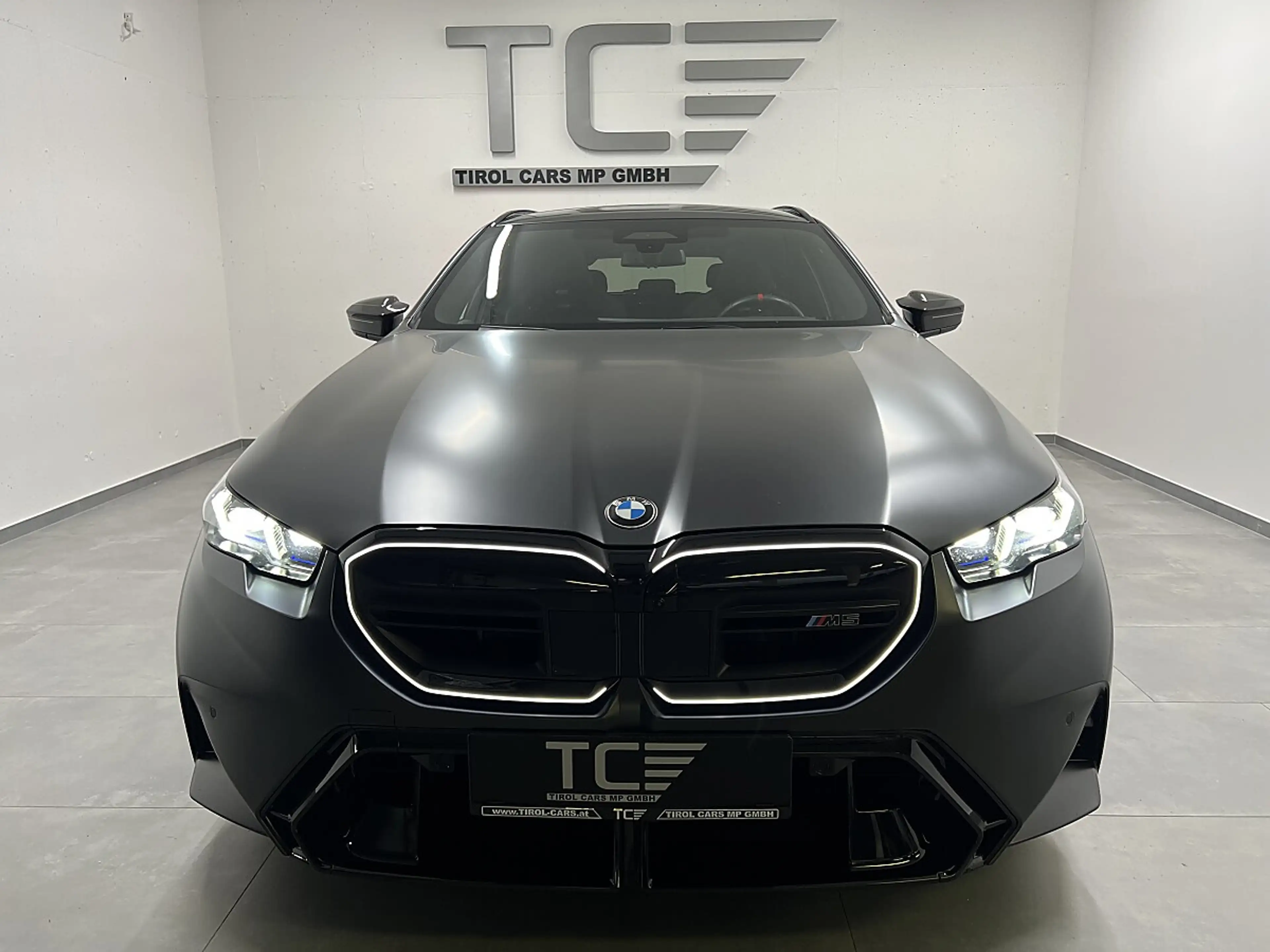 BMW M5 Touring, Ultimate Paket, AHK, Frozen, Keramik, ... — photo 4