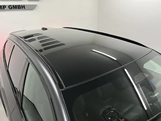 BMW M5 view 12