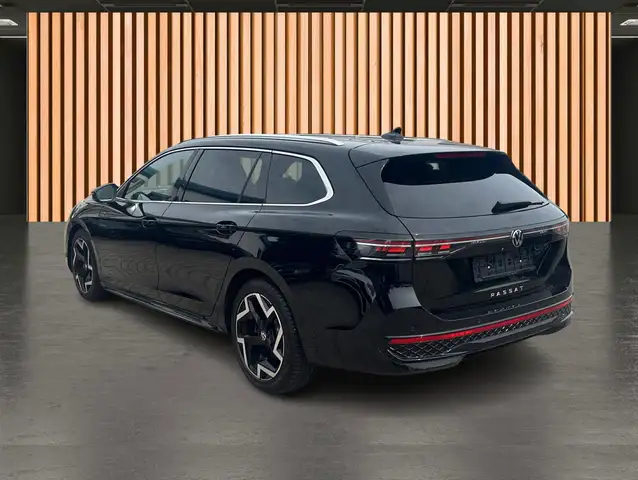 Volkswagen Passat view 10