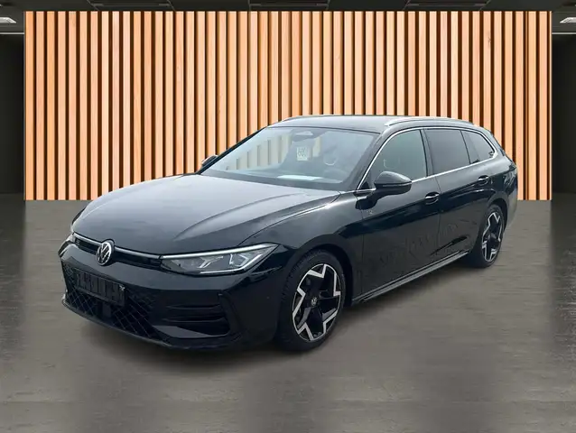 Volkswagen Passat view 2